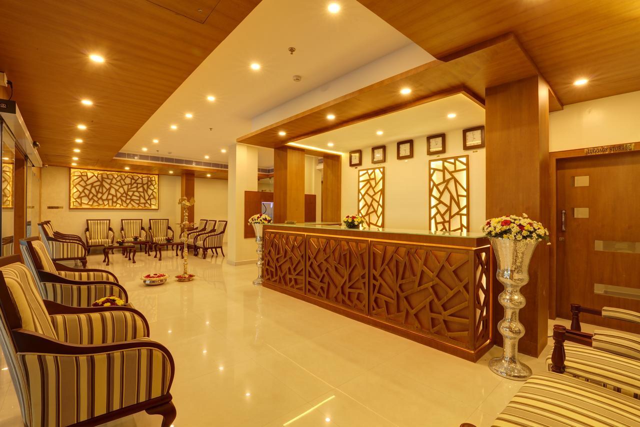 Hotel Floral Park Kottayam Exterior photo